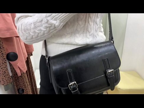 ❤️ Javna masturbacija mlade kurbe FeralBerry z dildom v garderobi ☑ Porno na sl.basseyn-vsem.ru